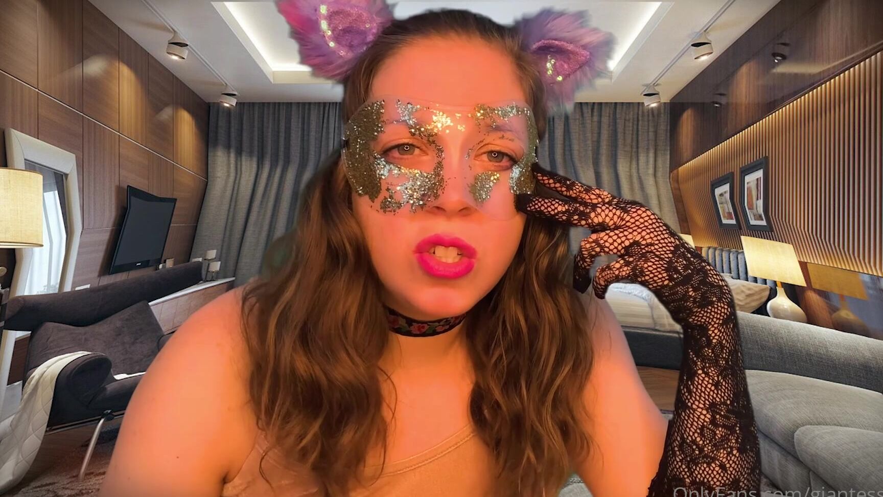 Giantessclips Shrink For Booty Starring Goddess Freya For More Goddess Freya Visit Https Onlyfans