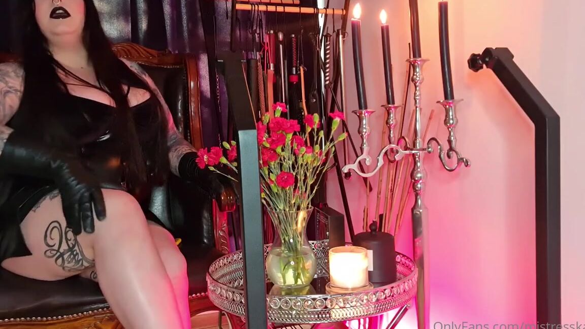 Mistresskarino Onlyfans I Will Be Kind To You Today Its Not Enough That You Can Admire Me Smoking