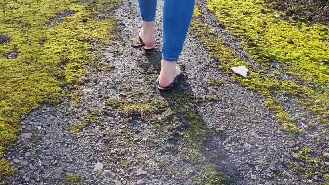 Kats Worn Heels Nicknamed Katswornheels Onlyfans Candid Clip Of Me Walking In My Pointy Black Slingback Flats The Straps Have Fallen Off