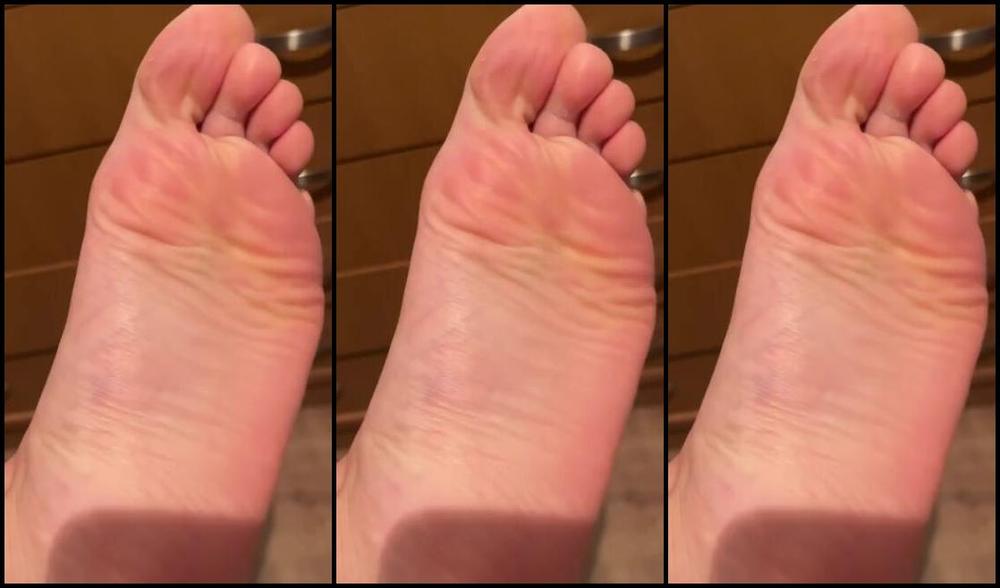 Caliupe Feet Nicknamed Caliupe Feet Foot Fetish 09 06 2023 Onlyfans Video Eu Nao Tenho Mais Outra Rede Social Alem Do Onlyfans