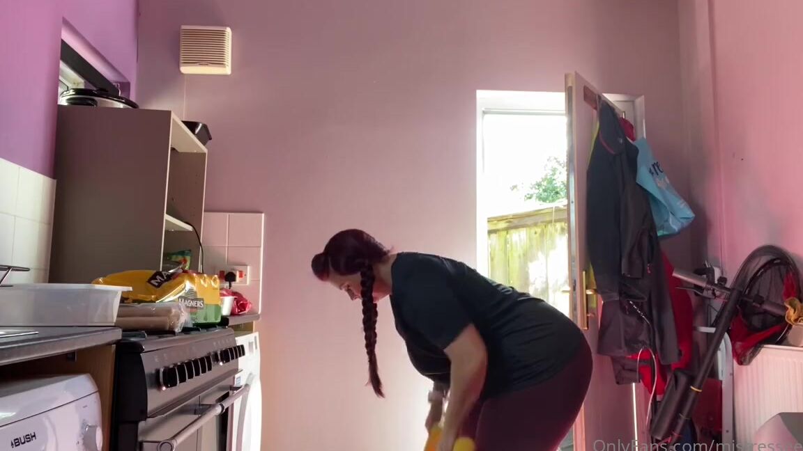 Mistress Eclipse Nicknamed Mistresseeclips Femdom 05 22 2021 Onlyfans Video Ok So Bare With Me2