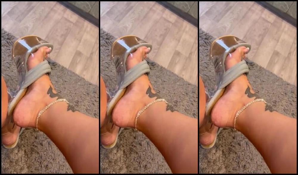 Latinamarina 12 12 2024 Onlyfans Video Im Back And Happy Thong Thursday My Luvs And Pets Swipe For Mini Clip