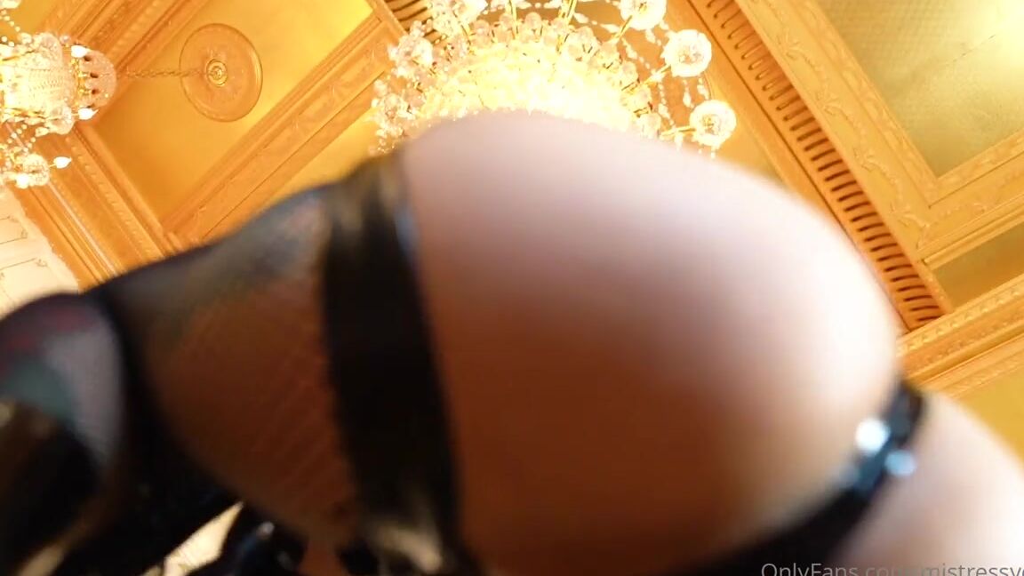 Mistressyouko Onlyfans I Want To Tantalize The Animal On The Floor With My Divine Ass Adore And Appreciate The View Slave
