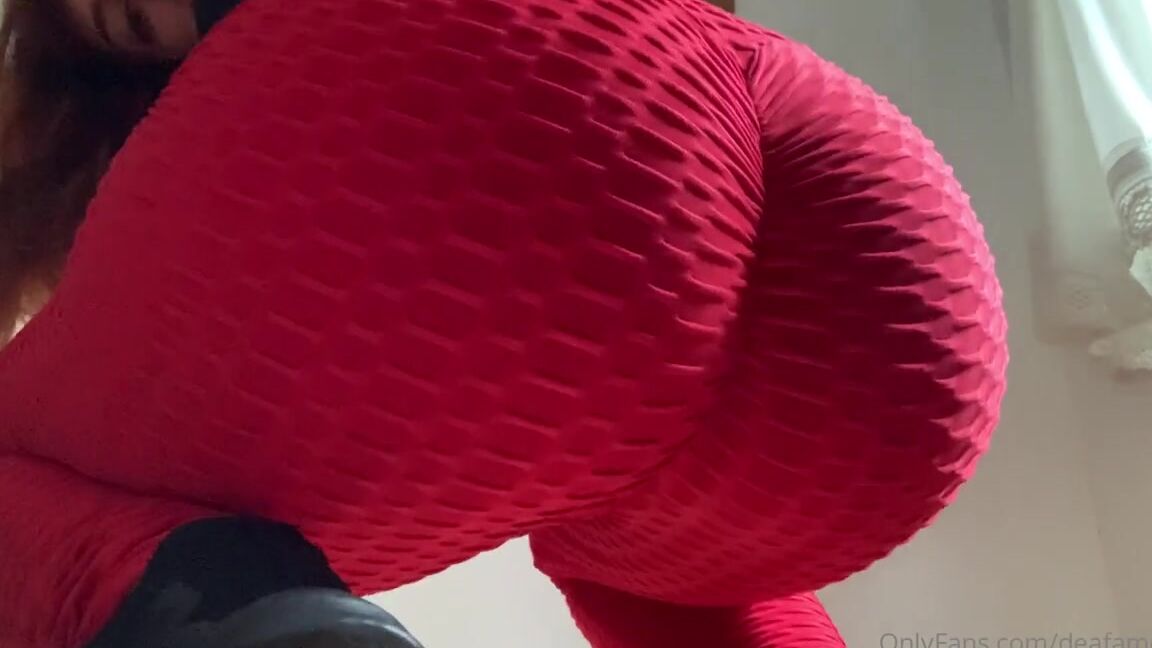 Fetish Domina Nicknamed Americafetish Onlyfans Mis Mallas De Deporte Sudadas Despus De Entrenar Te Destrozan La Mente Y Te Convierten En Un Perde