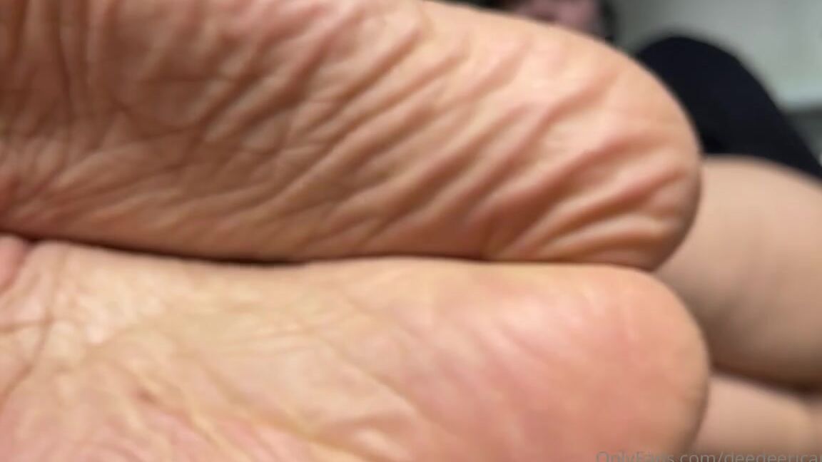 Deedeericanfeet 10 28 2024 Onlyfans Video The Most Requested In Wide Angle View Closeups Of Soles And Heels