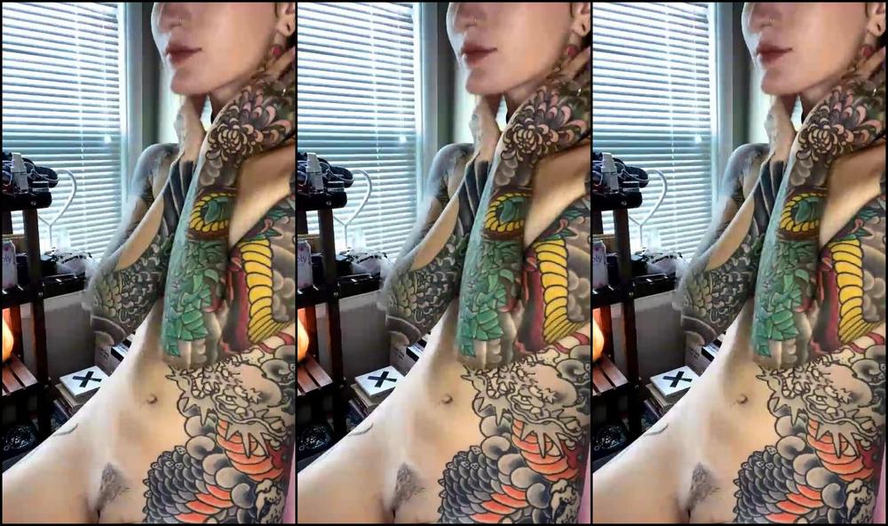 Hellcat Nat Livestream Getting Dressed Up For My Custom Video