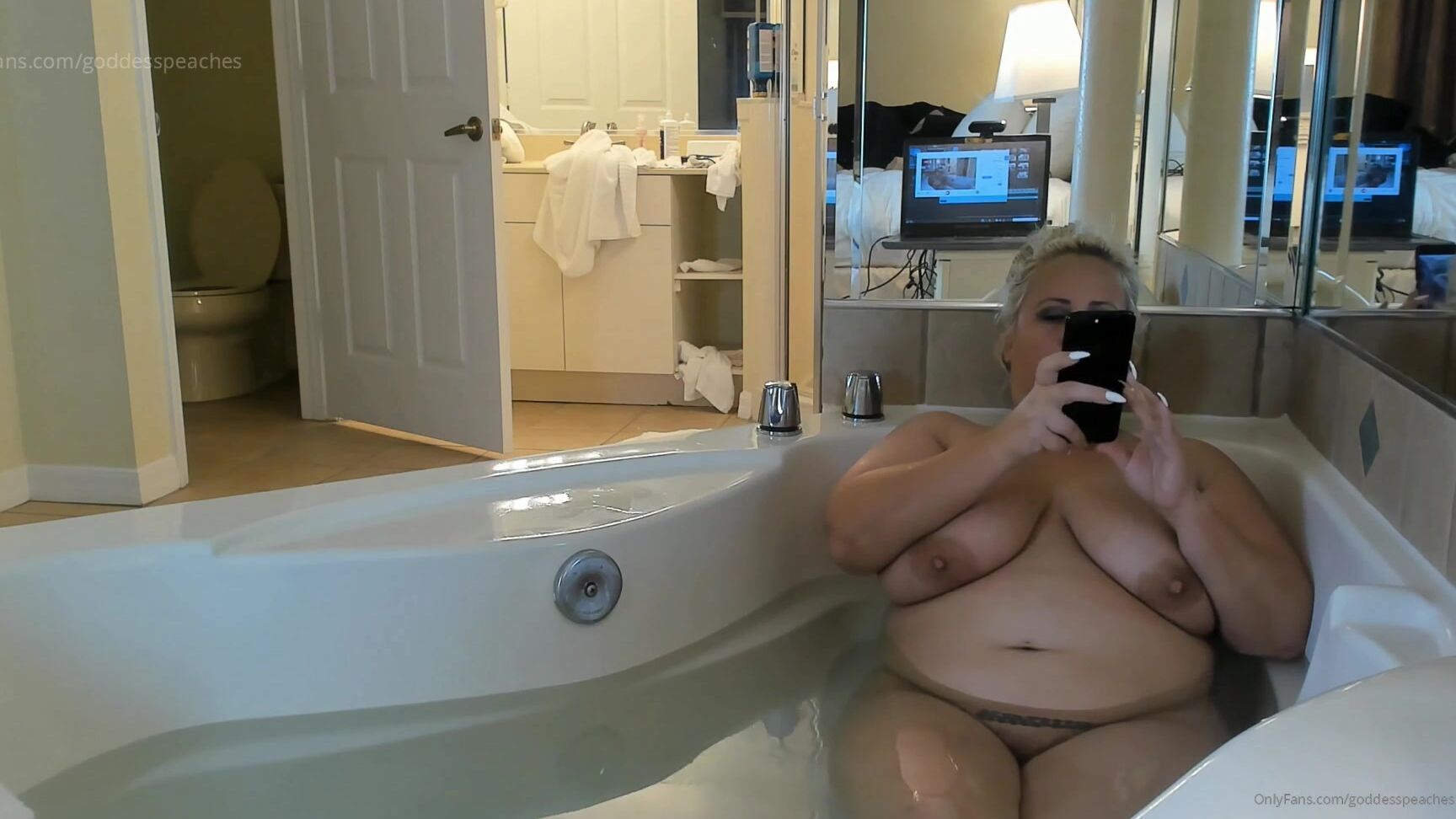 Goddesspeaches After Lots Of Shooting This Week I Finally Took A Few Minutes To Myself To Take A Nice Hot