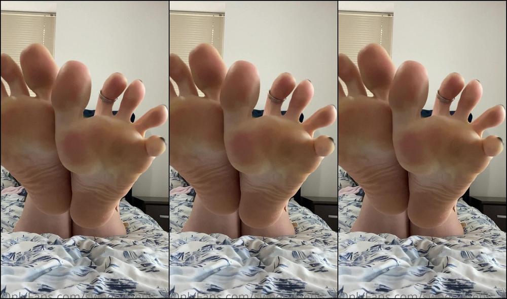 Sweetyfeetys Morning Full Of Toe Wiggles And Wrinkles