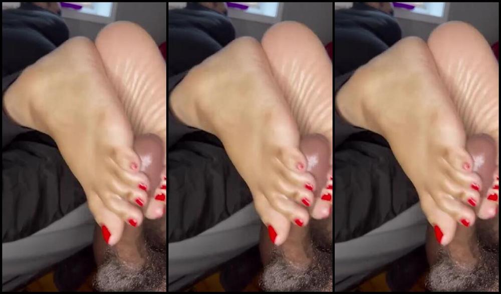 Foot Therapy Nicknamed Atlfoottherapy 12 09 2022 Onlyfans Video Red Toes Milking