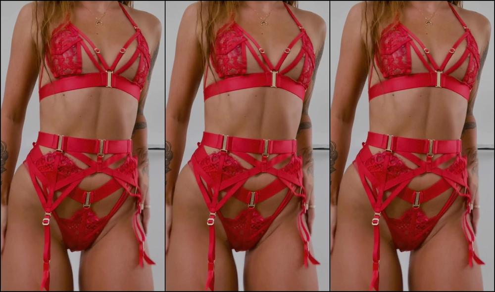 Maddieneville Dance Until All Your Clothes Fall Off