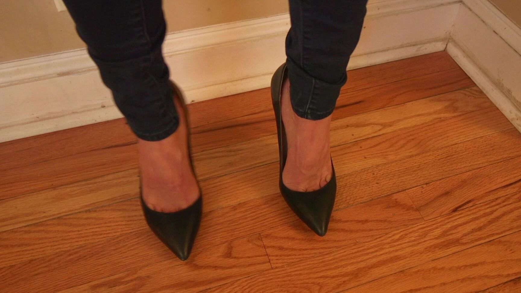 Lora Cross Lora S Angry Boot And Struggle Stuck