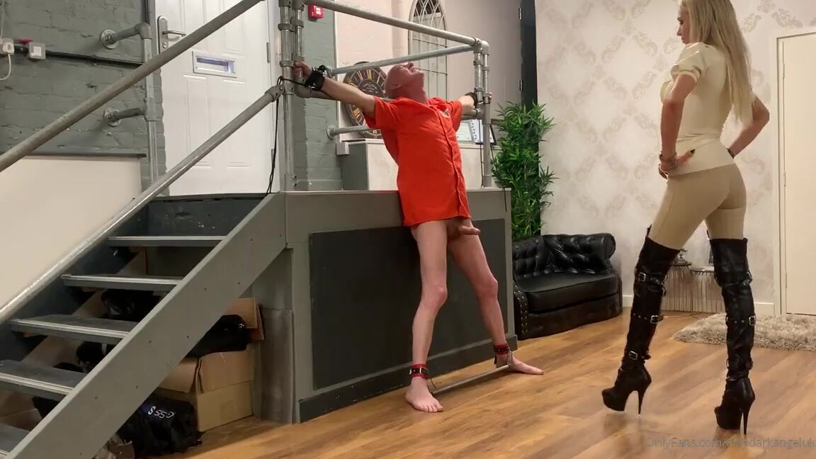 Ladydarkangeluk Onlyfans Little Teaser Of A Ball Busting Clip Filmed Yesterday Coming Soon