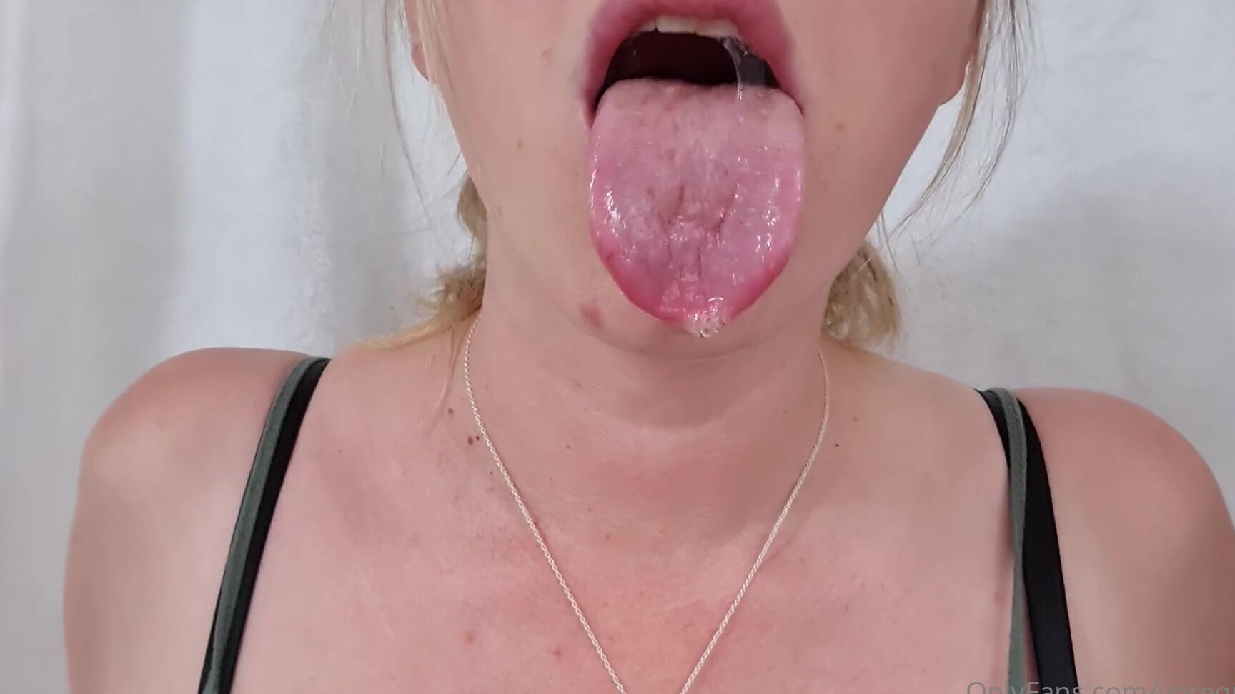 Vorequeen Pop Drinking Drooling Belching