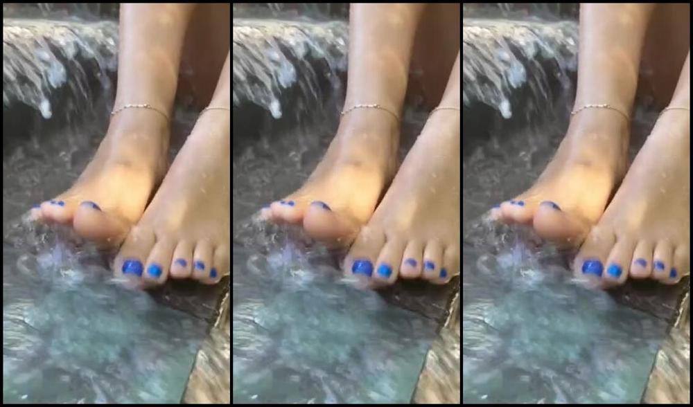 Sweetiestoes Aka Yourfeetsweetie Onlyfans Swipe To Watch Our Video Together We At The Pool Chillin Dallasfootmodelsent Kvlidomina 4