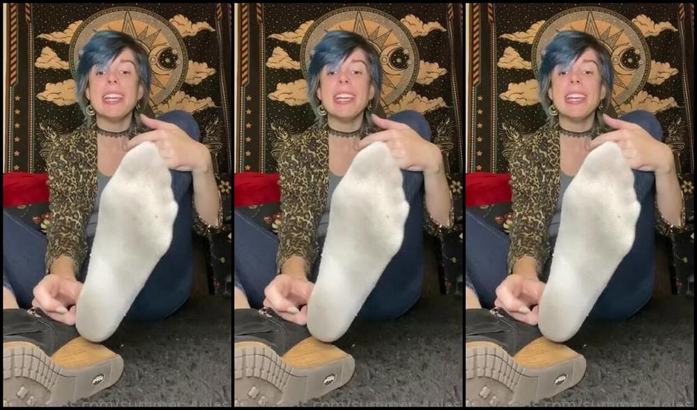 Summer Solesis Nicknamed Summer Solesis Onlyfans Super Sweaty Stinky Socks