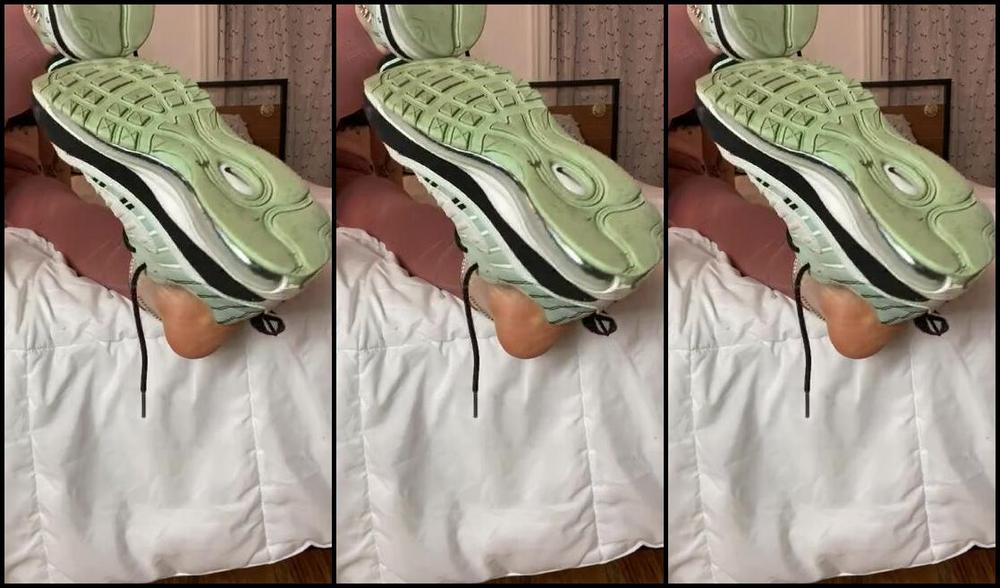 Fendi Feet Aka Goddessfendi Onlyfans Small Penis Humiliation And Sweaty Gym Shoe Removalp