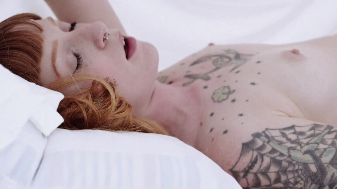 Jolenebrody Cum Under The Sheets