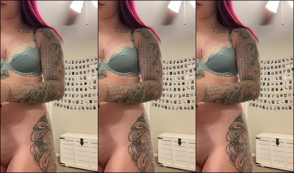 Apex Suicide Got A Few Outfits What Video Would You Like Me To Film Next Babe Christian Grey