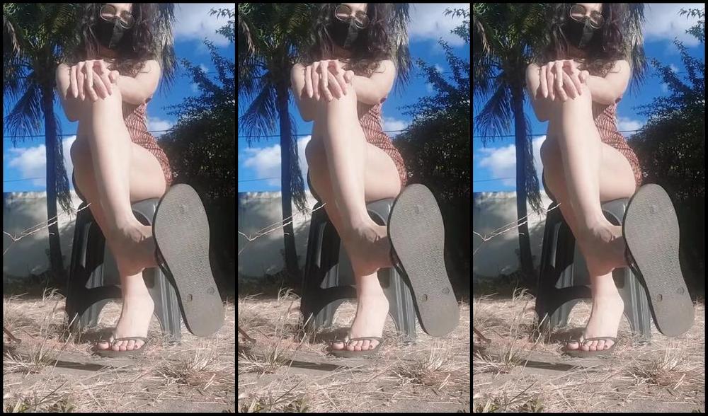 Sweetprincesscandy Nicknamed Sweetprincesscandy Onlyfans Dont You Just Loooove Flipflops Season