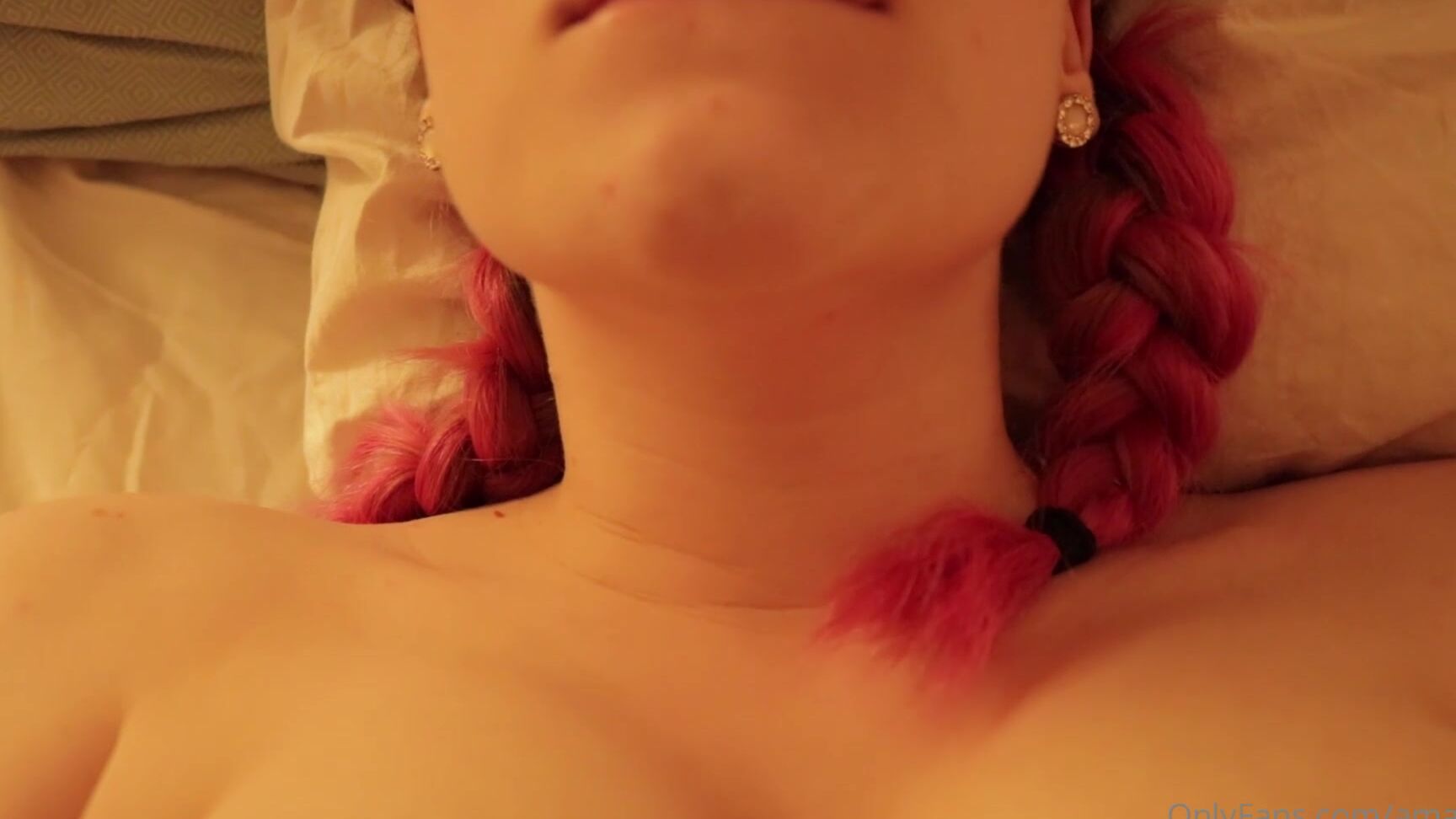 Amadani Got Really Turned On Fantasizing Had To Masturbate