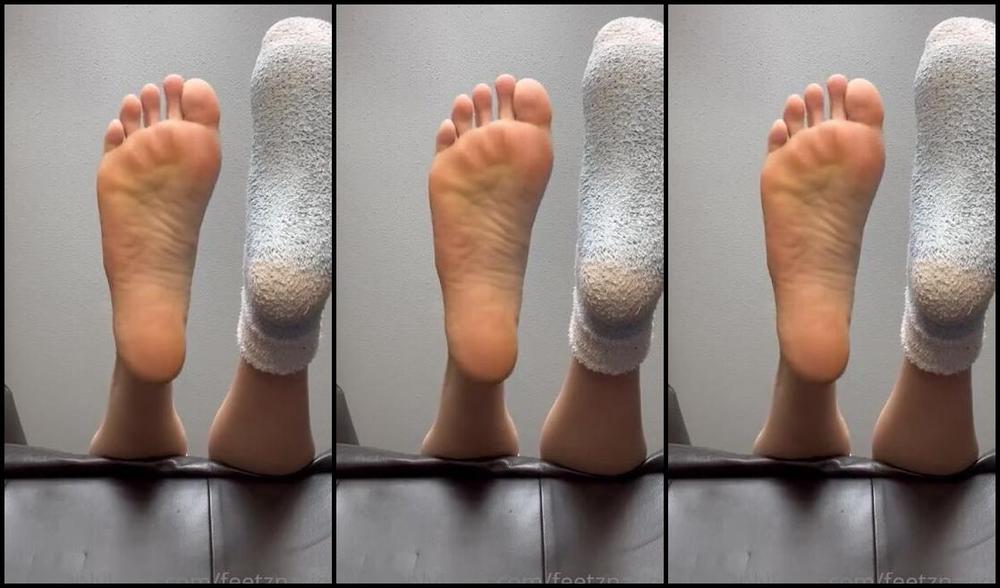 Queenz Sfeet Nicknamed Feetznation Onlyfans You Like The Sound Of My Feet Rubbing Together