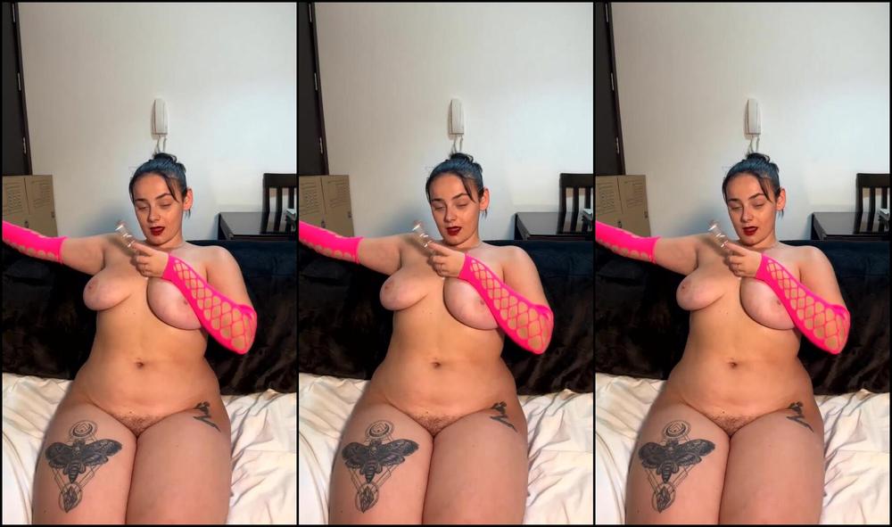 "Tiffanybabe01" toys, fuck machine, orgasms, anal play, pussy play HOLY HECK WHAT A SHOW XXX manyvids