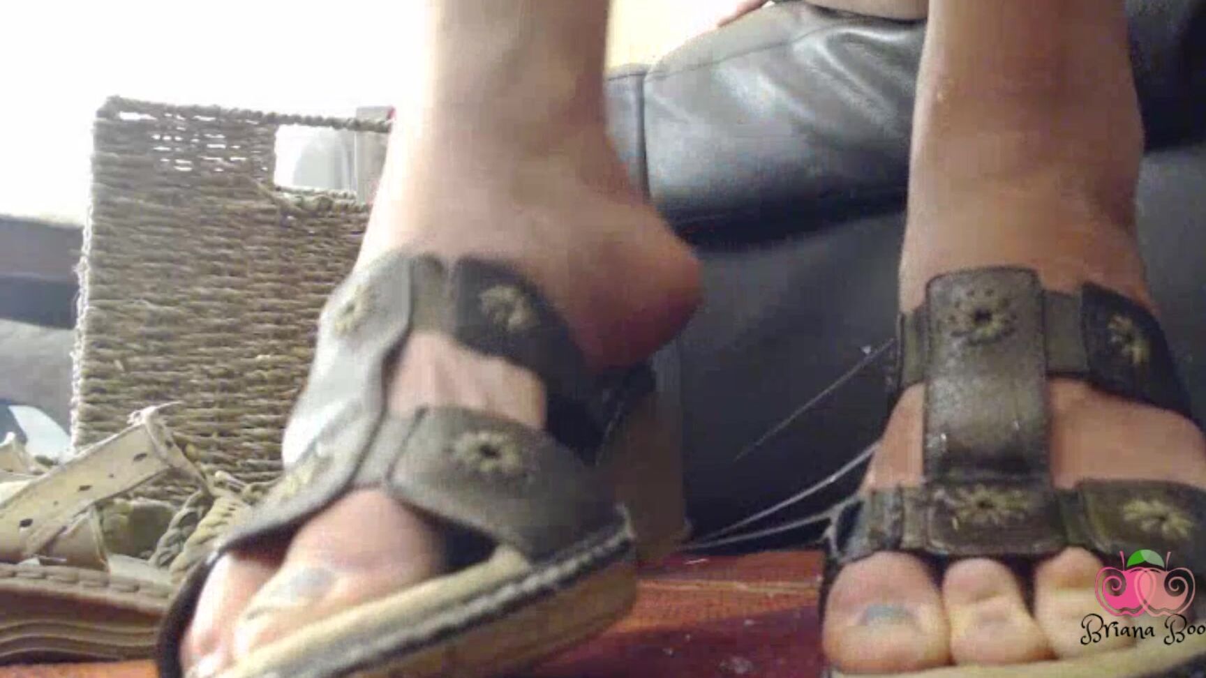 Victoria Brassy Dig Your Cock In My Dirty Sandals