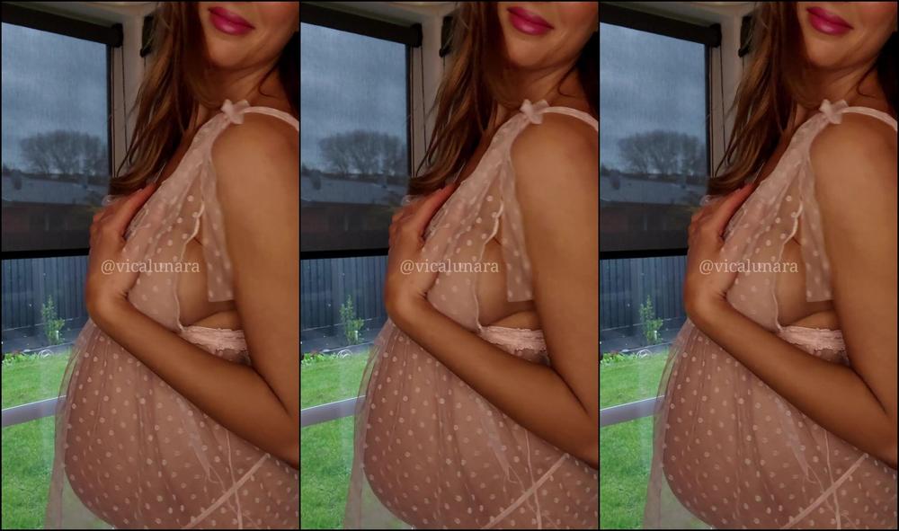 Vicalunara 2896122884 06 06 2023 This Window Mini Strip Video Is For You And The Neighbours Too Bad They Didn T Have