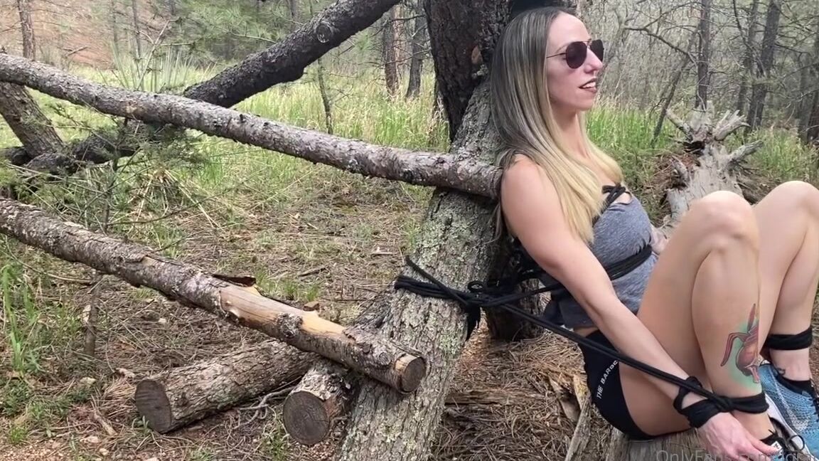 Loracr Ss Some Exciting Bts With Marsfoxxx If You Like Public Sex You Will Love This