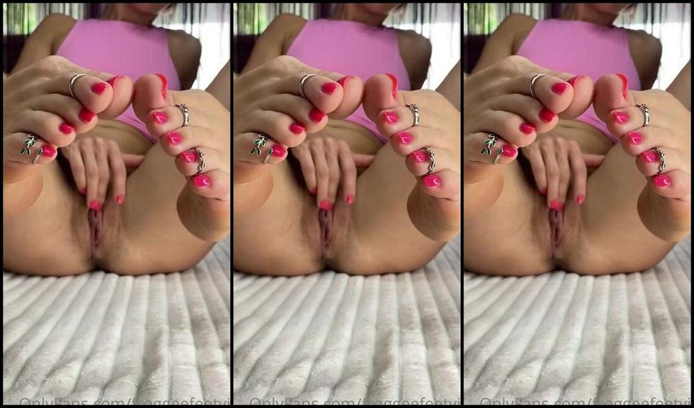 Froggeevip Onlyfans Candy Toes Sweet Pussy Masturbate With