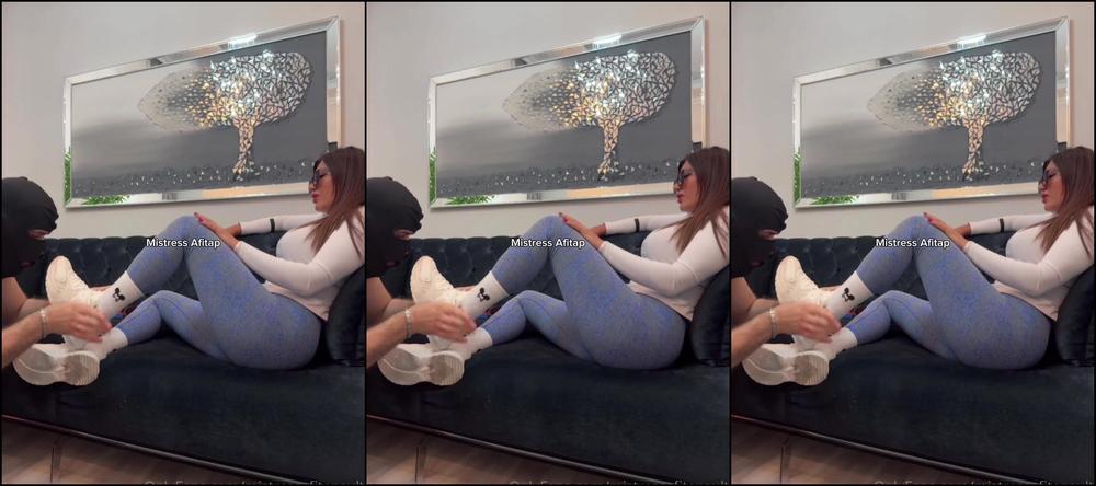 Mistressafitapsultan Kicking Trampling Sweaty Feet Socks Worship Enjoy