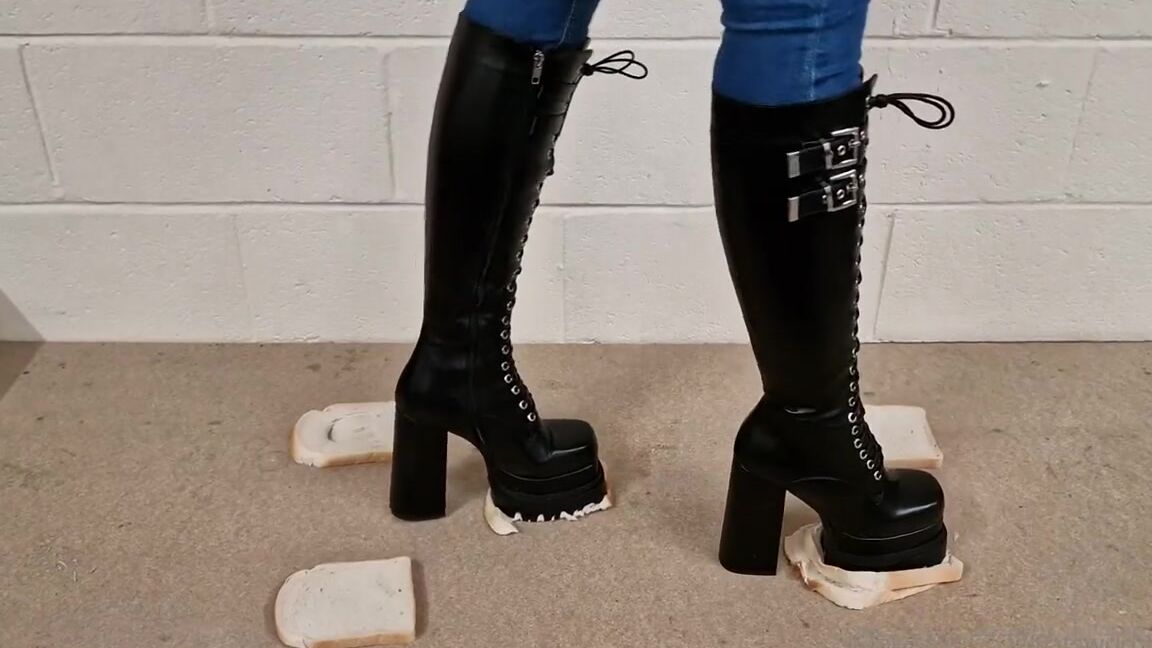 Kats Worn Heels Nicknamed Katswornheels Onlyfans Crushed With Ease