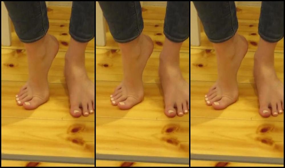 Neolasoles Nicknamed Neolasoles Onlyfans Another Point Of View Im 180 Cm And My Feet Are 274 And 271