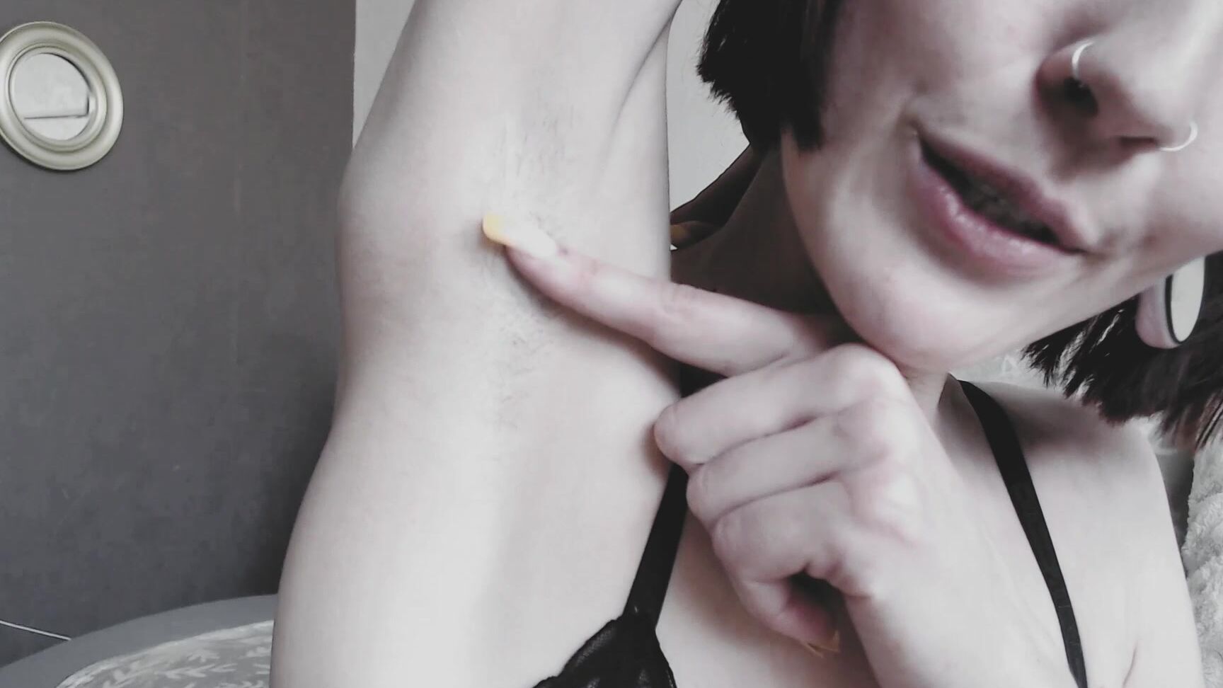 xminakali-05-05-2022-2441088563-bush-bush-bush.-t-aimes-les-poils-j-ai-essay-de-les-faire-pousser.-profite-profite-pa