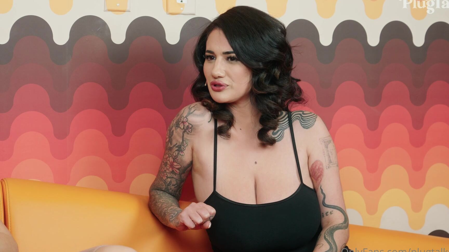 Cumshot, Blowjob, Deep Throat, Threesome, Tattoos, Big Cock, Doggystyle, Natural Tits, Big Tits, Handjob, Big Ass Arabelle Raphael, Lena The Plug - Threesome From PlugTalk SiteRip