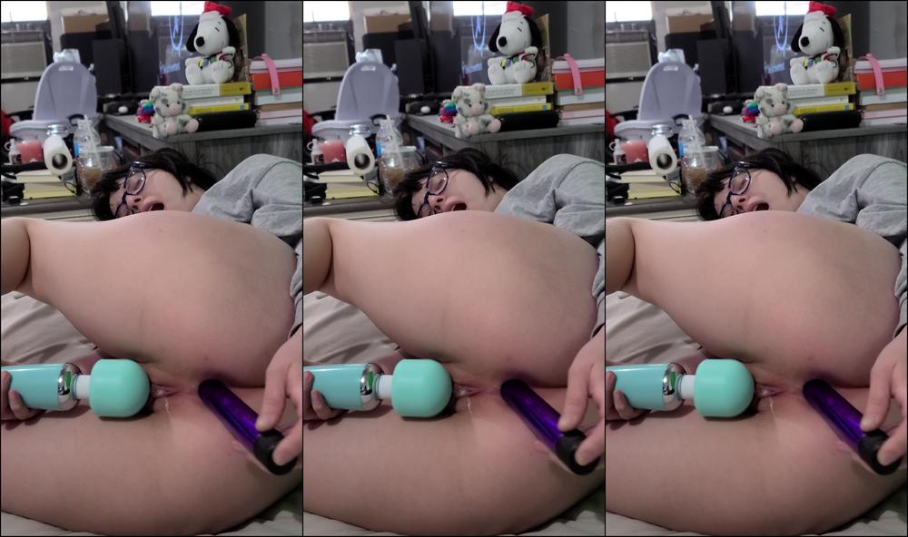 mymindbreaks-28-01-2021-2015600766-trying-a-new-toy-one-of-you-got-me-thank-you-so-much-i-love-anal-toys-and-will-be-usi