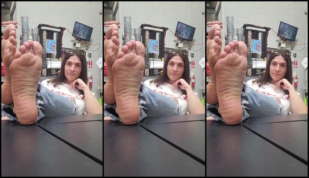 Goddess Nicole Aka Nicolesgoddesssoles Foot Fetish 03 21 2024 Onlyfans Video Imagine You See This Walking Into Walmart