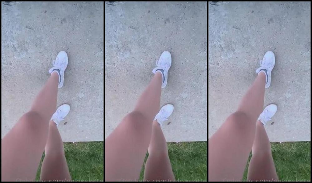 Nylonskitten Nicknamed Nylonskitten 05 02 2022 Onlyfans Video Very Casual In My Pantyhose Outside Today