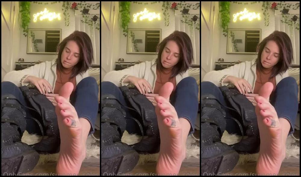 Summer Solesis Nicknamed Summer Solesis Onlyfans New Italian Boots No Socks This Video Is Such A Nice Vibe I Got These As An Early Birthday Presen