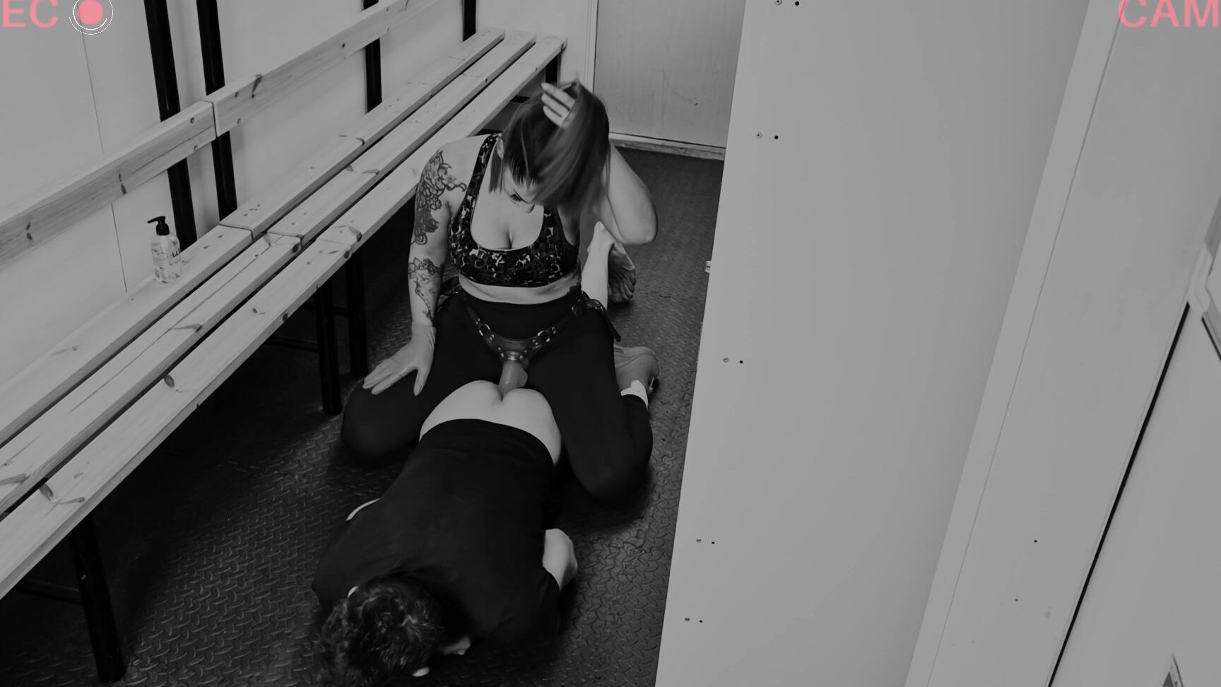 "Ruby_Onyx" femdom, livecams, pegging, strapon, workoutgym Gym Perv manyvids