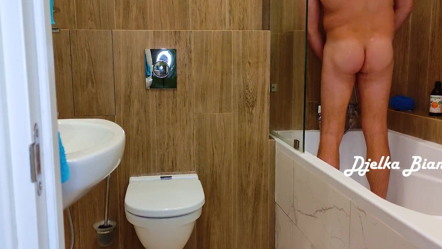 DjelkaBianki Познакомился с новой распутной Мачехой и Трахнул ее  Djelka Bianki Pornhub