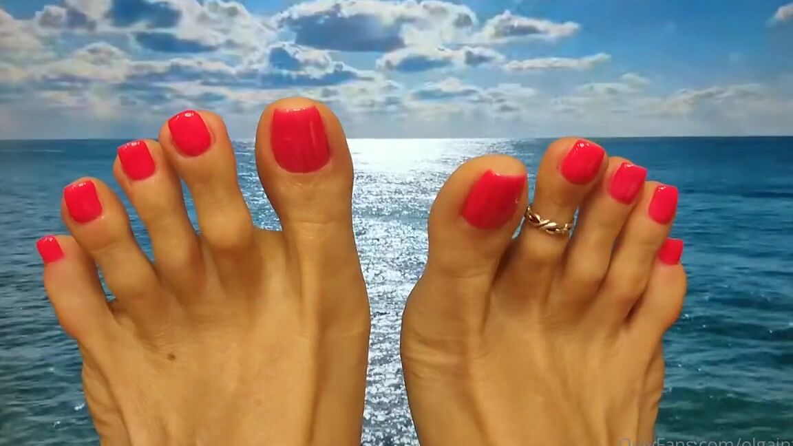 Olga Infinity Aka Olgainfinity Onlyfans When L Really Want To Go To The Sea With A New Pedicure