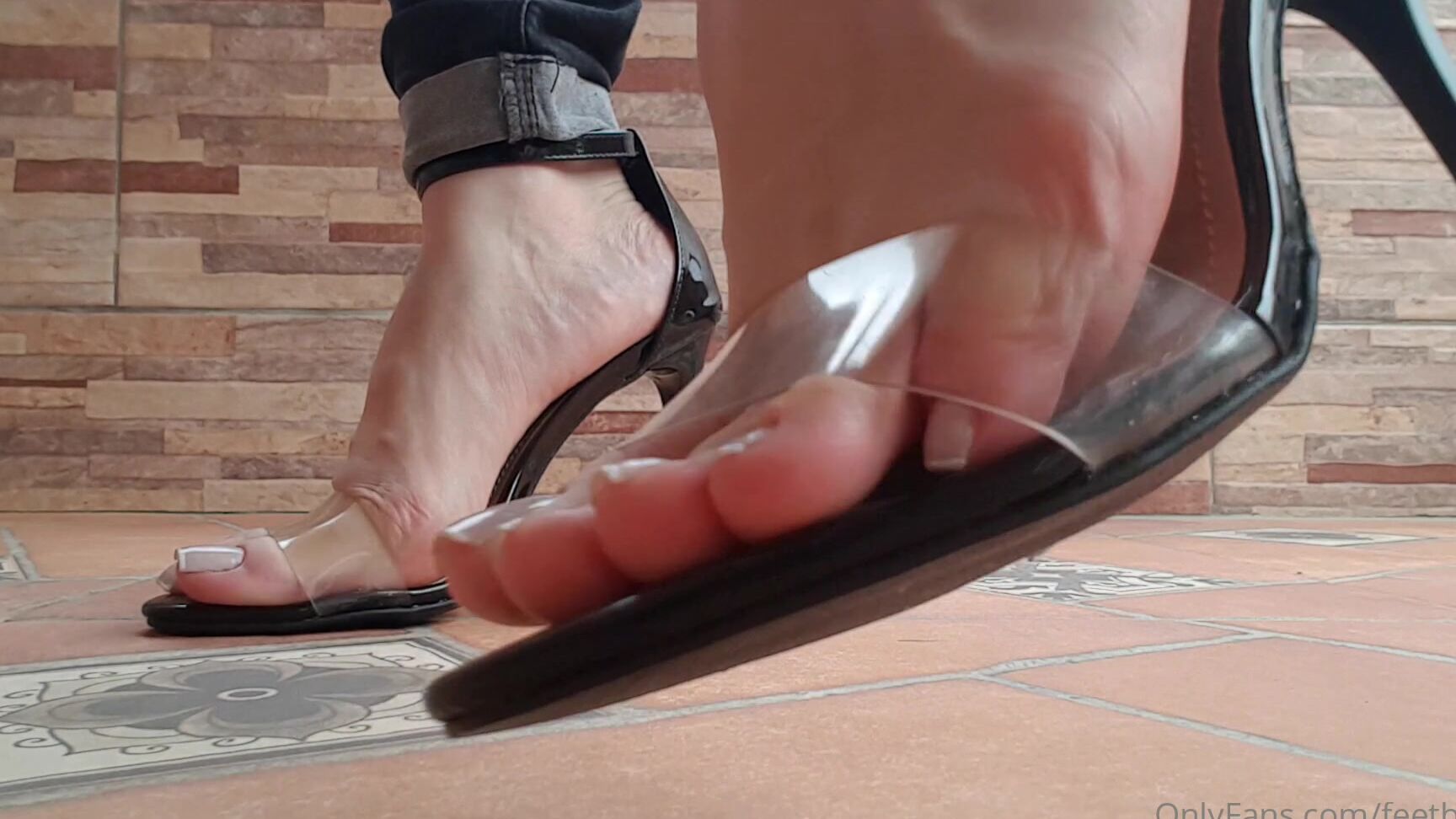 Feetbraga Exibindo Os Lindos P S Nessa Na Sand Lia De Salto