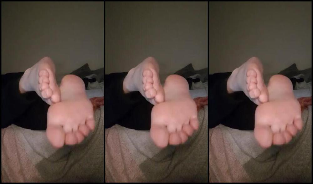 The Foot Dungeon Nicknamed The Foot Dungeon Onlyfans Sitting Here Waiting For Millie To Get Out Of The Shower So I Can Fuck Her Hard But To Get Me Nice