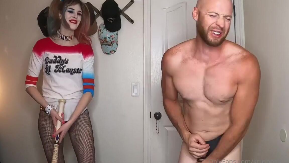 Krushonyouxoxo Onlyfans Harley Quinn Repost Edit I Believe It Was Removed Due To A Red Liquid Caused By The Spikey Brace