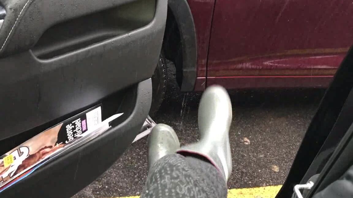 BuddahsPlayground - Rain Boots In Public ManyVids