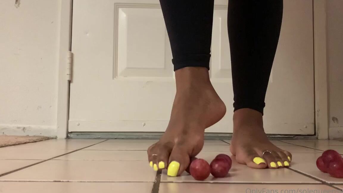 Sole Queen Nicknamed Solequeensworld Onlyfans I Ve Always Wanted To Make Wine How Do We Feel About Foot Crushing Videos Also