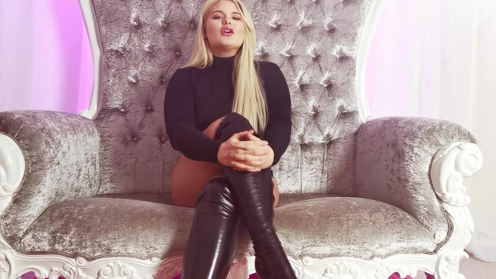 Meancashleigh Honey Trapped And Whored