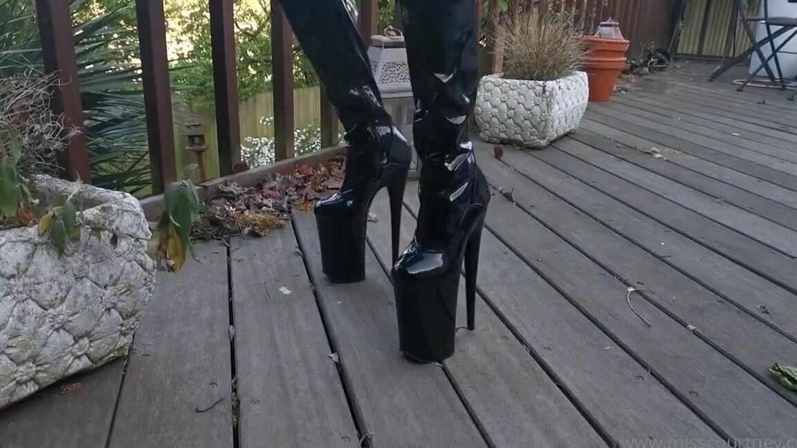 Misscourtneym Onlyfans Day 20 Of My Shoe Experiment Cock Destroying Pleaser Thigh High Bootsp
