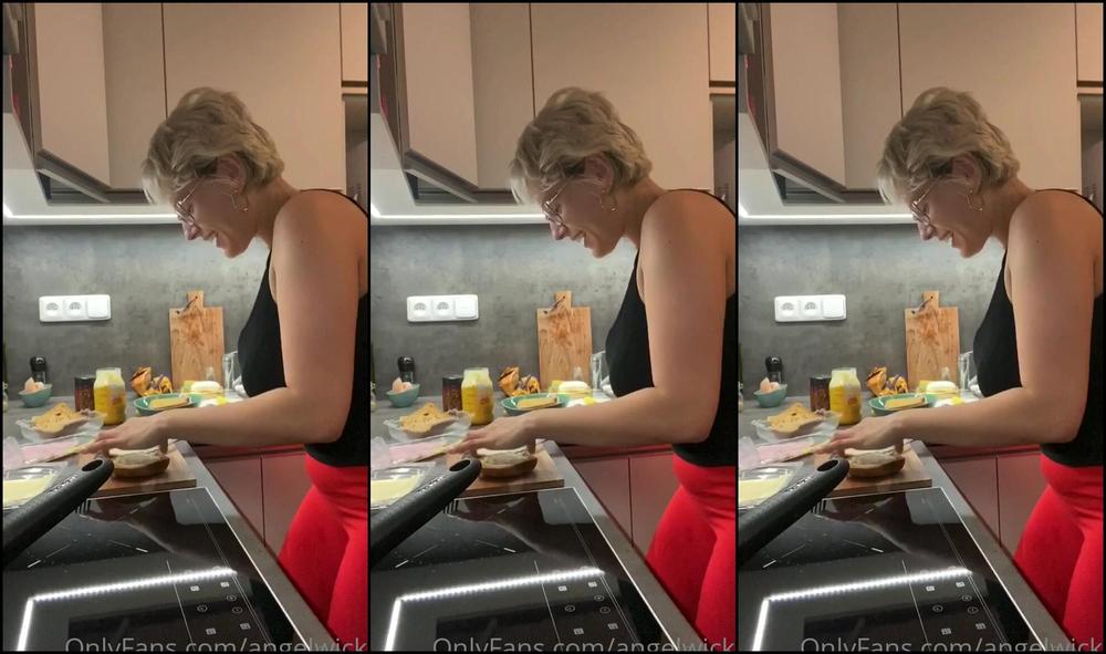 Angelwicky Snack Before My Liveshow Today Will Record It For You Too Sv A P Ed Liveshow Dnes